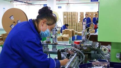 黔東經濟開發區 電子技術開發引領熱潮，35家企業復工復產忙